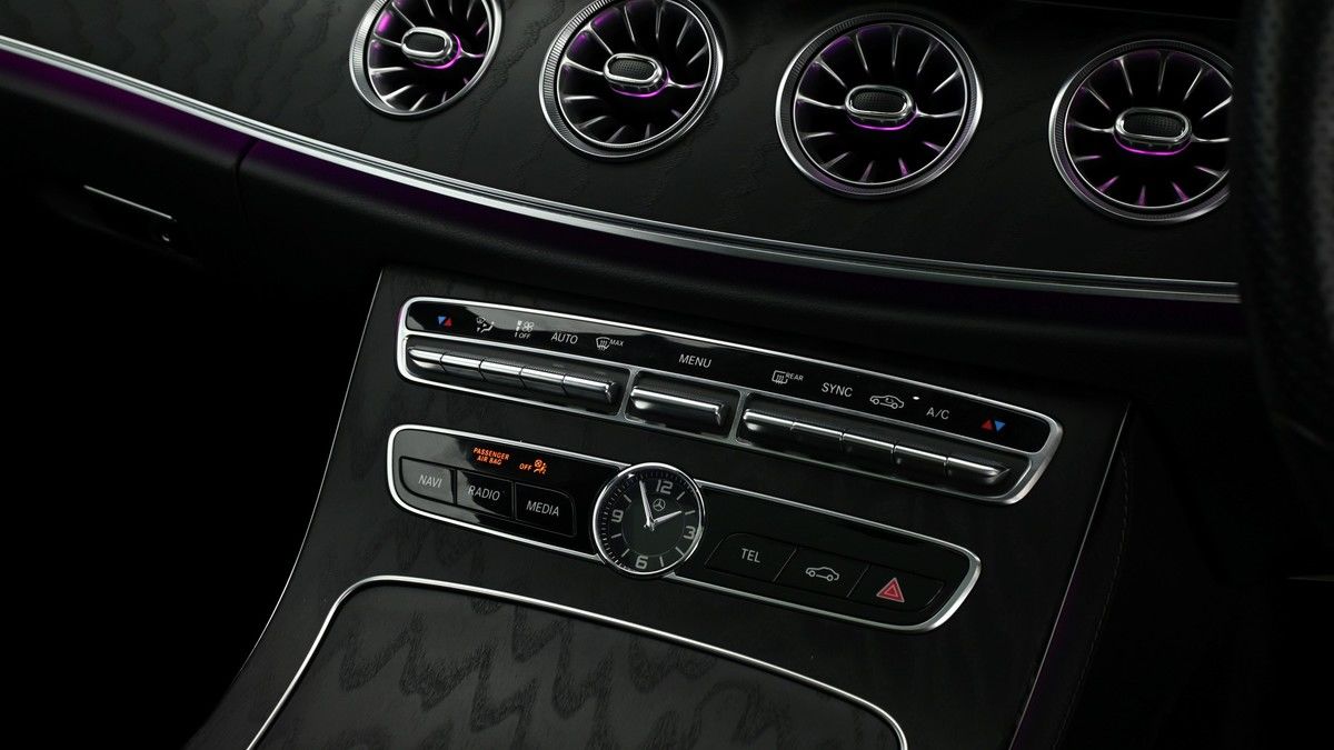 Mercedes-Benz E Class Image 12