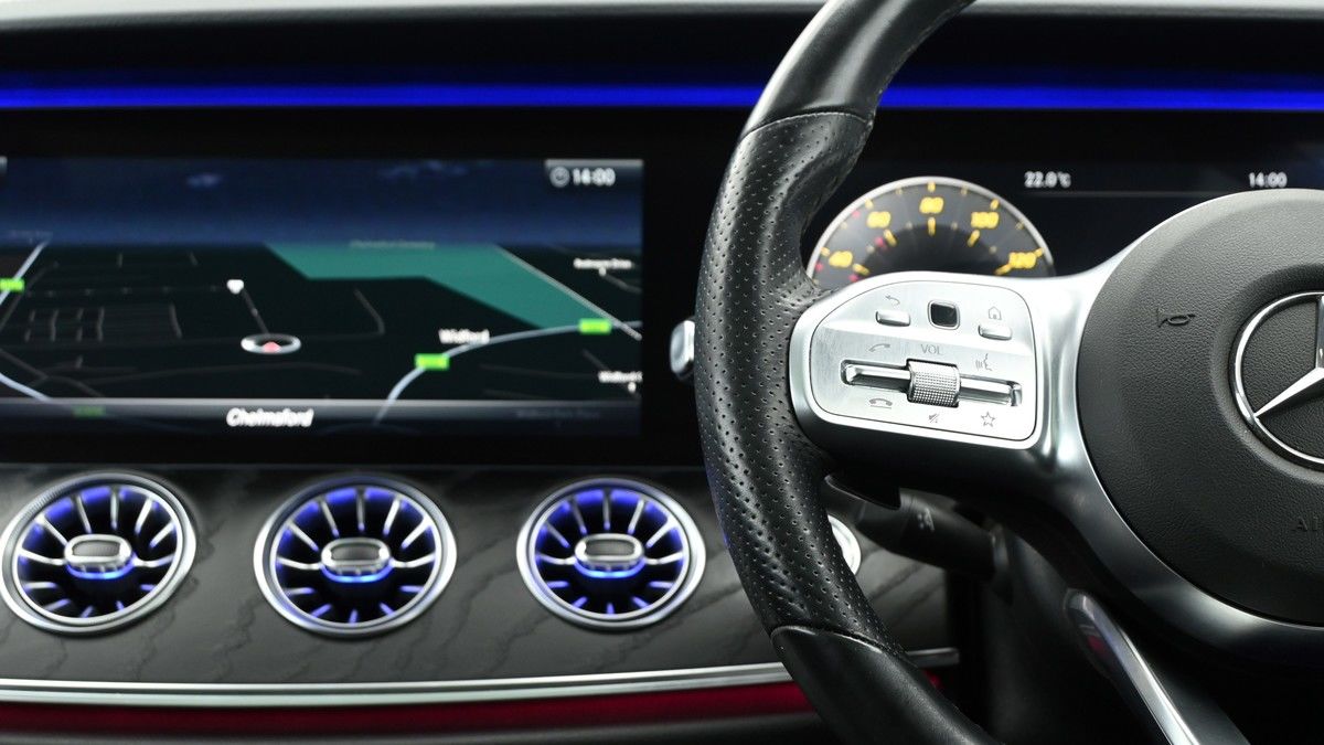 Mercedes-Benz E Class Image 15
