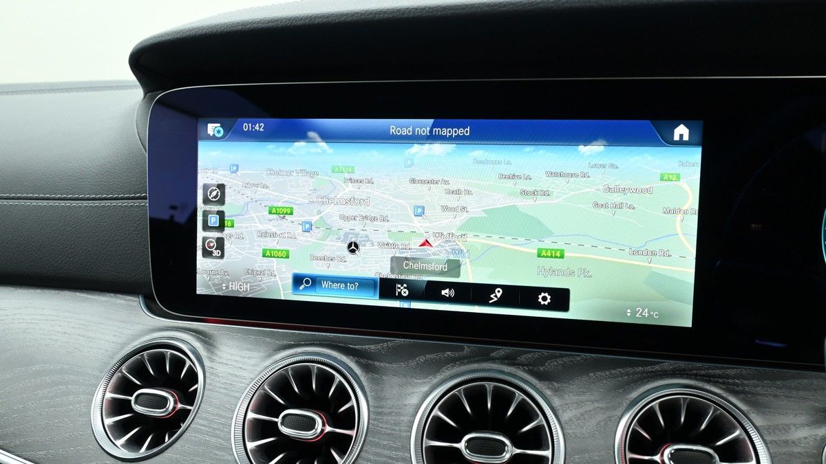 Mercedes-Benz E Class Image 11