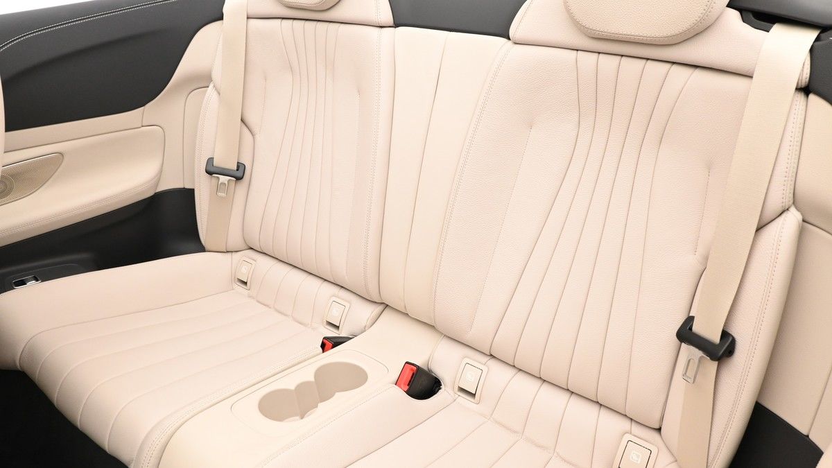Mercedes-Benz E Class Image 5
