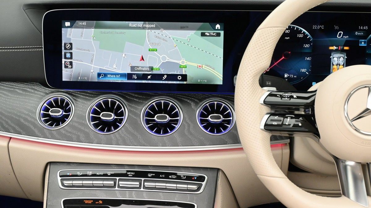 Mercedes-Benz E Class Image 15