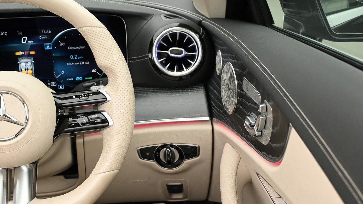 Mercedes-Benz E Class Image 16