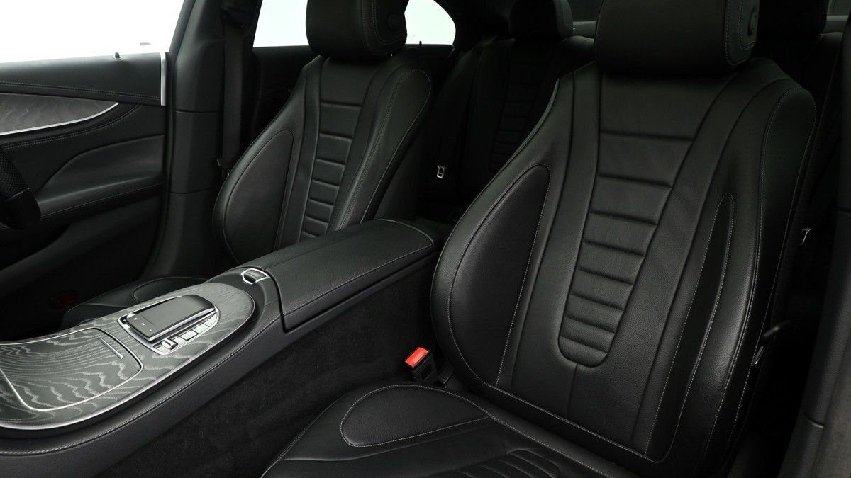 Mercedes-Benz CLS Image 4