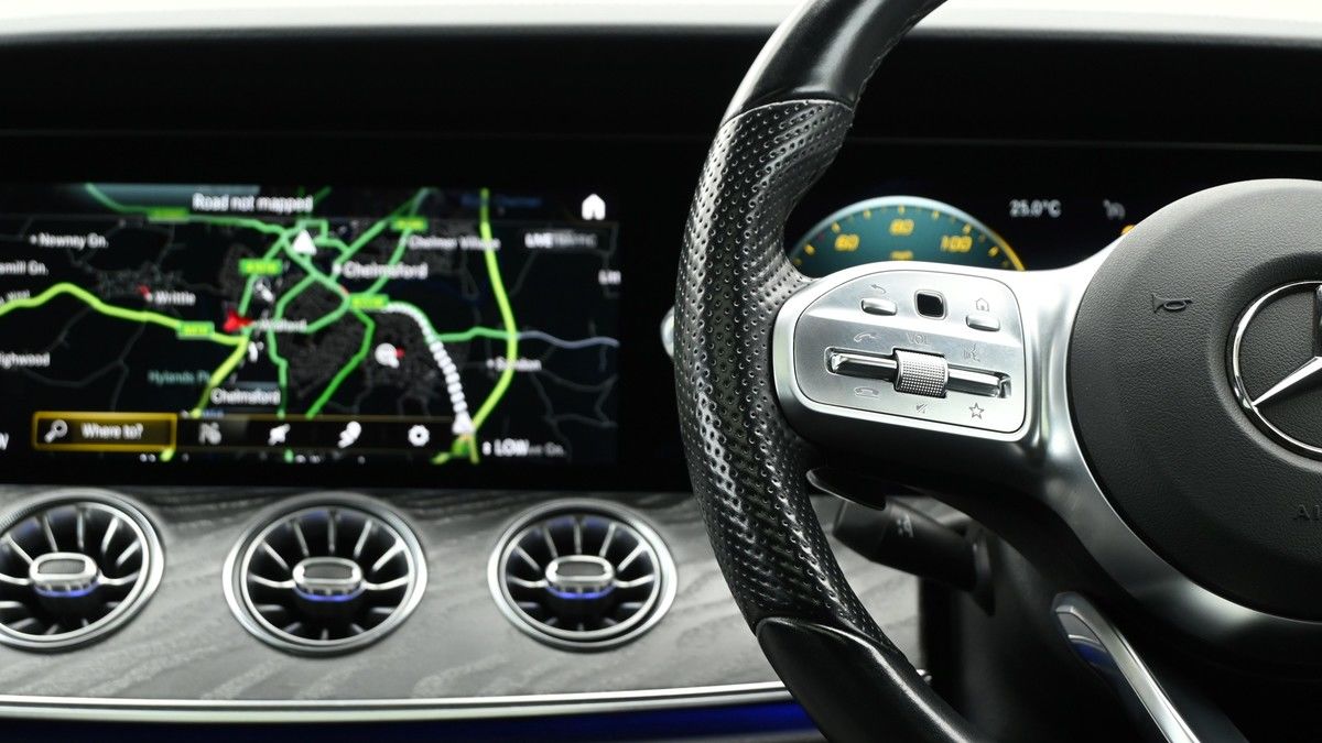 Mercedes-Benz CLS Image 15