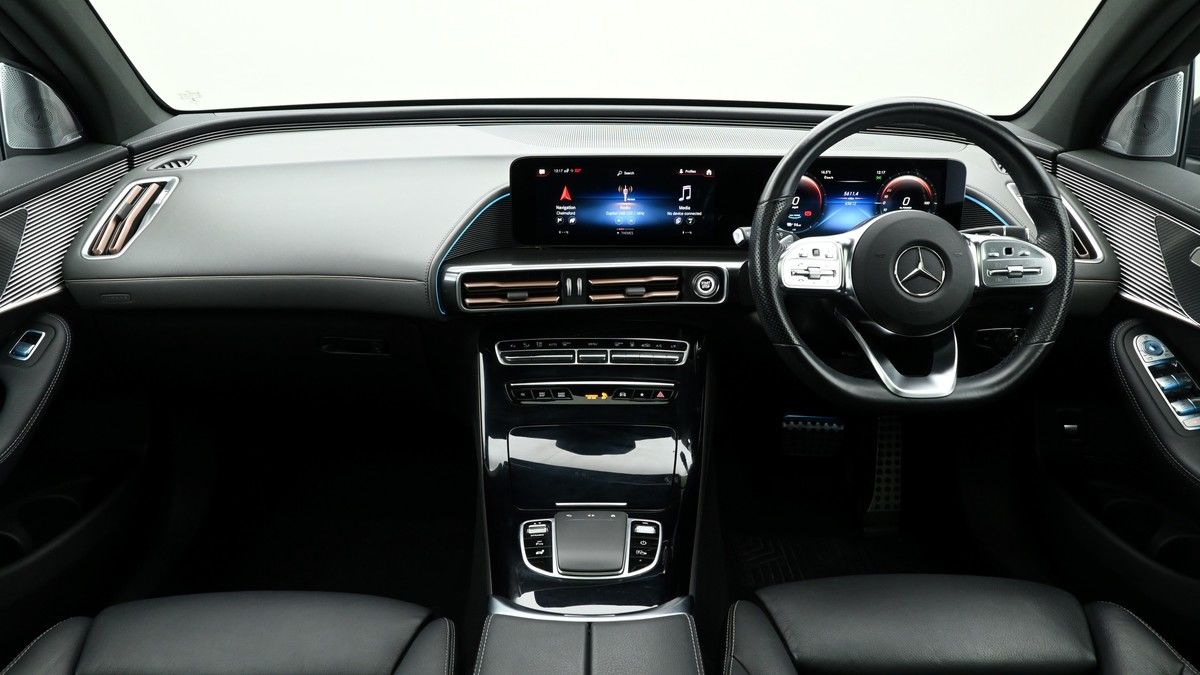 Mercedes-Benz EQC Image 14