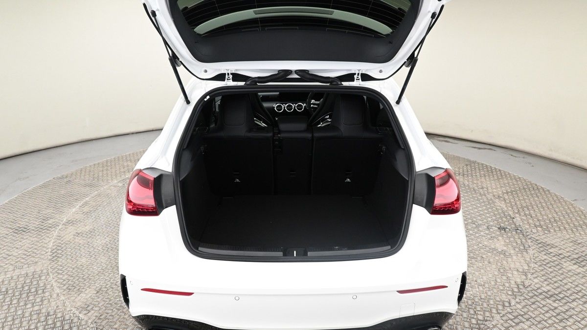 Mercedes-Benz A Class Image 9