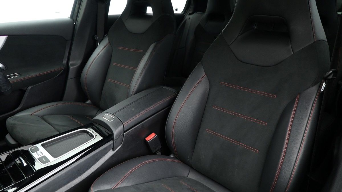 Mercedes-Benz A Class Image 4