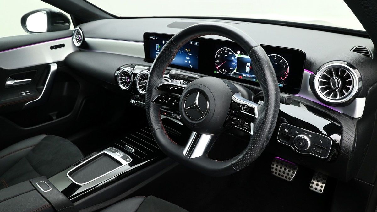 Mercedes-Benz A Class Image 3