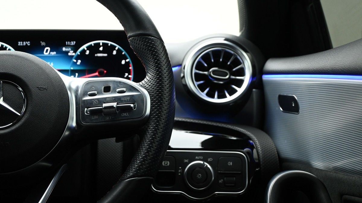 Mercedes-Benz A Class Image 16