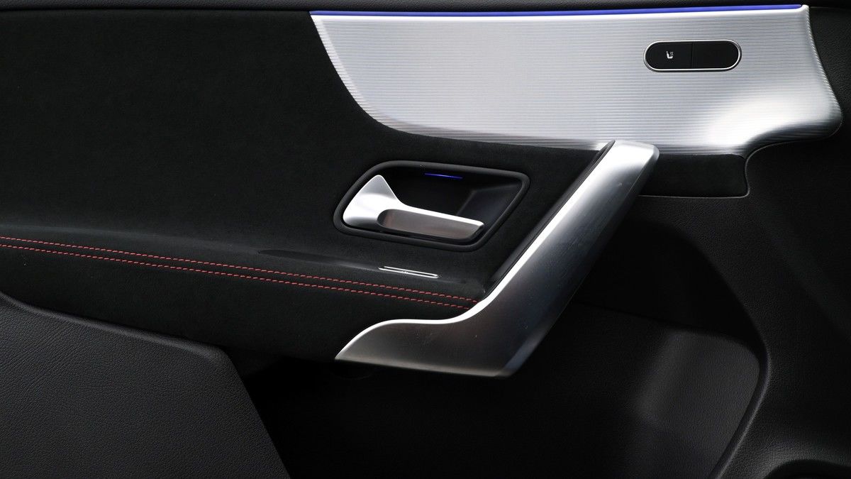 Mercedes-Benz A Class Image 13