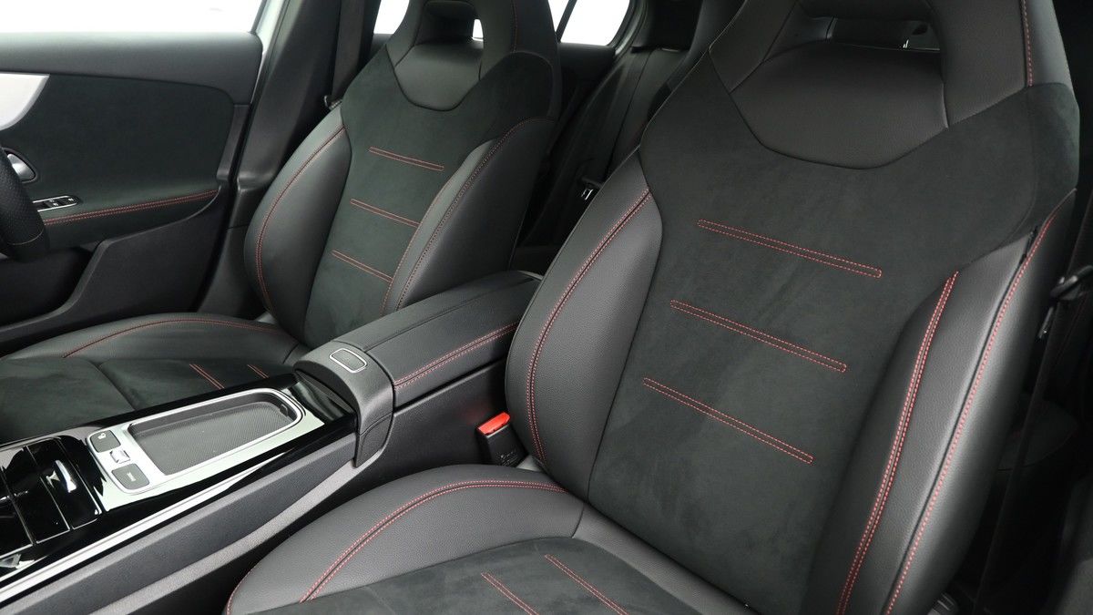 Mercedes-Benz A Class Image 4