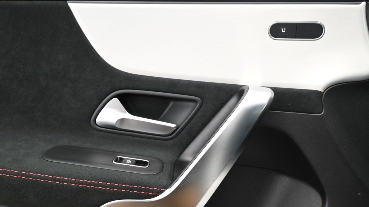 Mercedes-Benz A Class Image 13