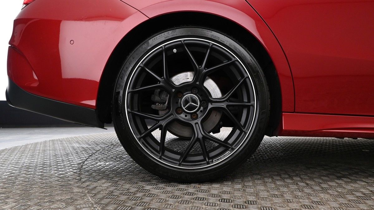 Mercedes-Benz CLA Image 9