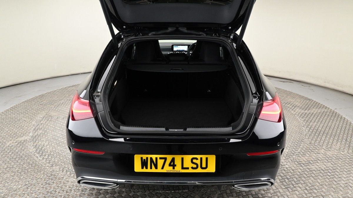 Mercedes-Benz CLA Image 10