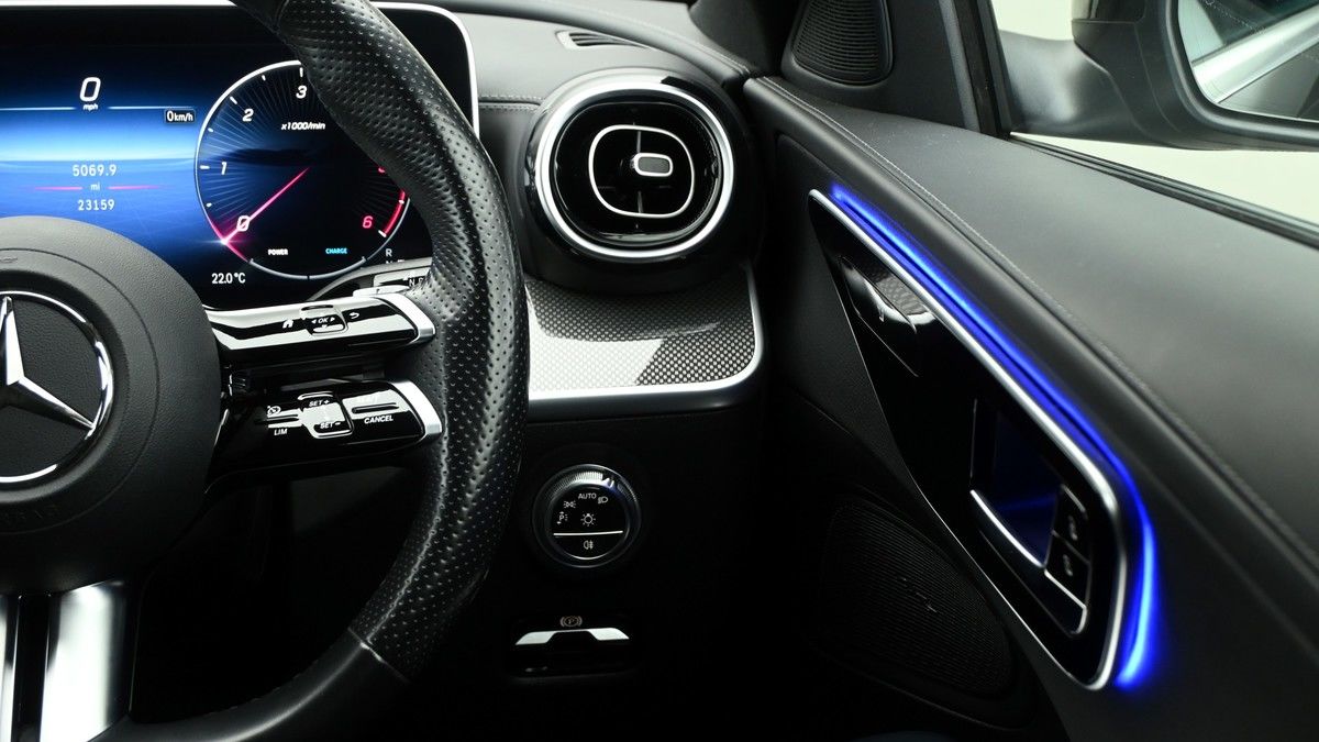 Mercedes-Benz C Class Image 16