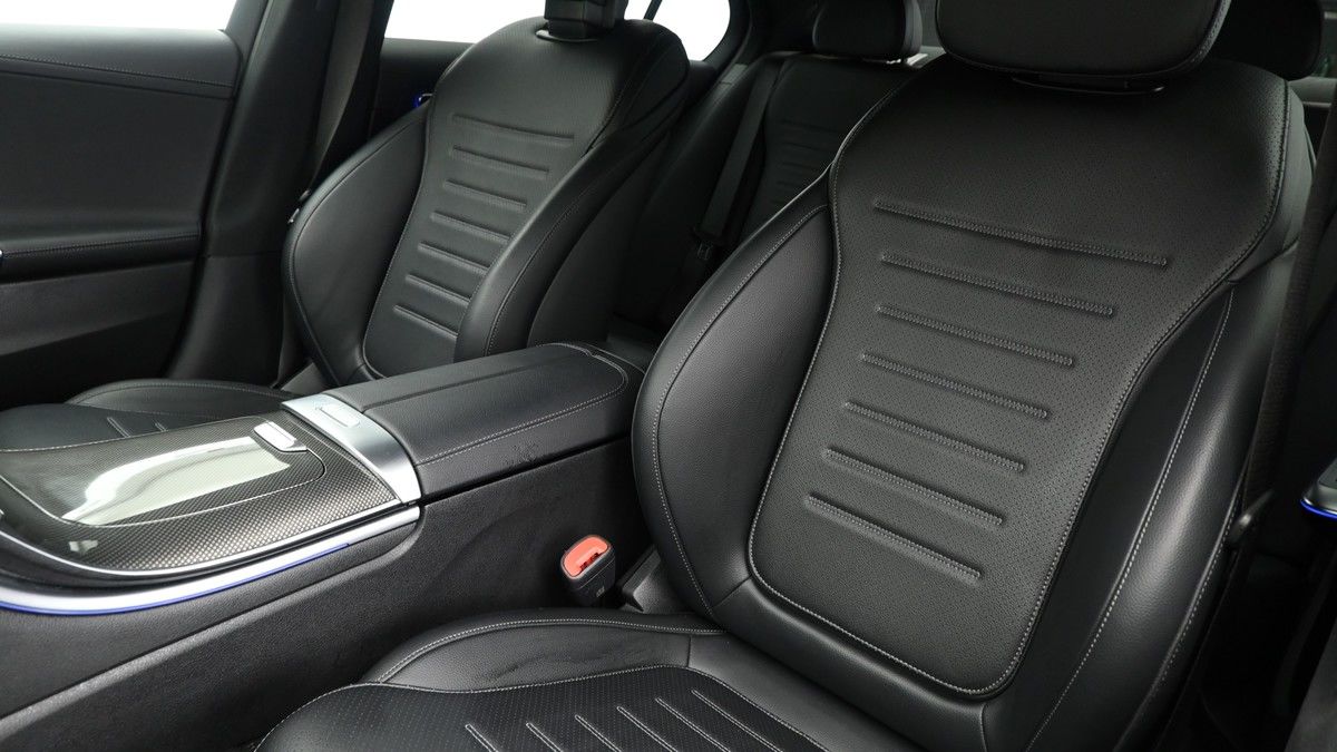 Mercedes-Benz C Class Image 4