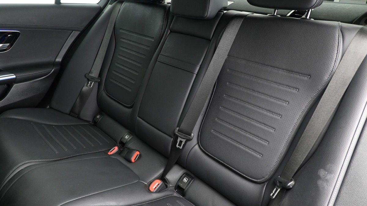 Mercedes-Benz C Class Image 5