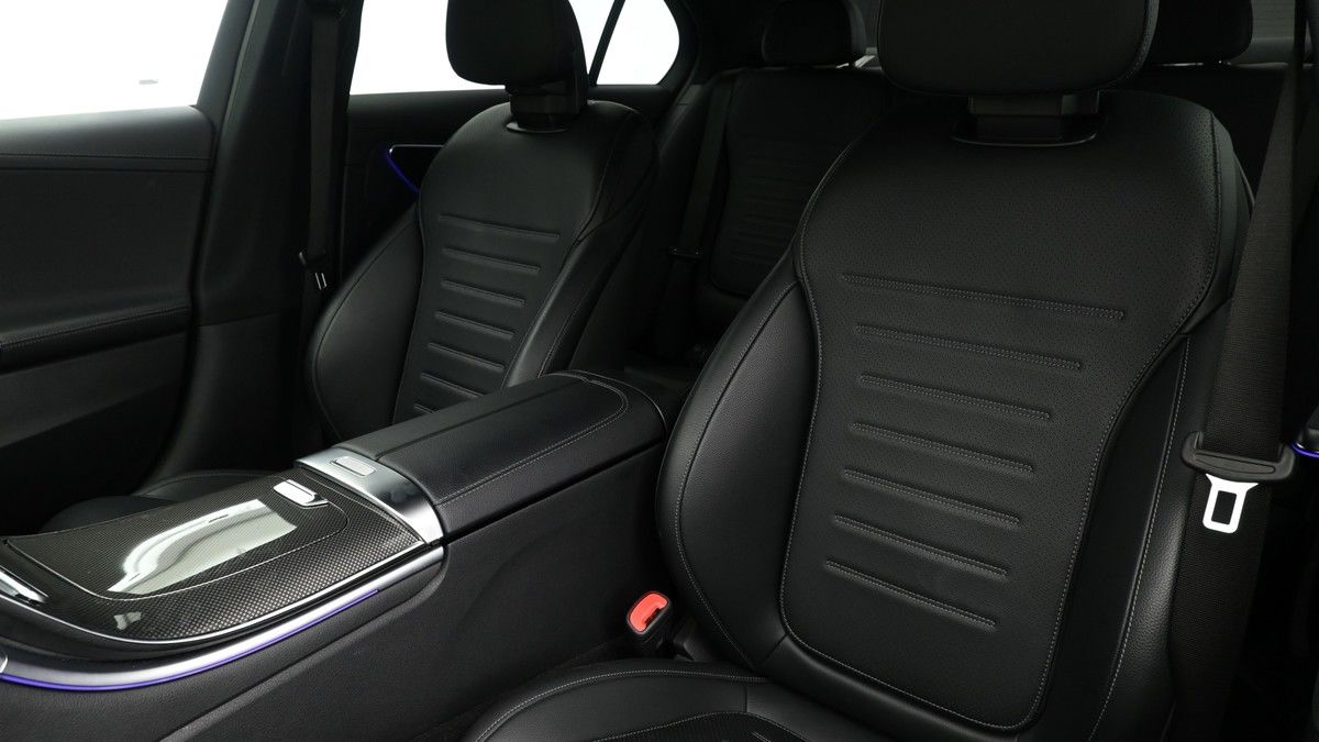Mercedes-Benz C Class Image 3