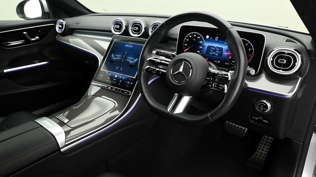 Mercedes-Benz C Class Image 2