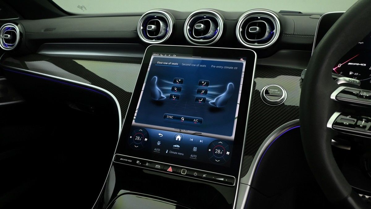 Mercedes-Benz C Class Image 12
