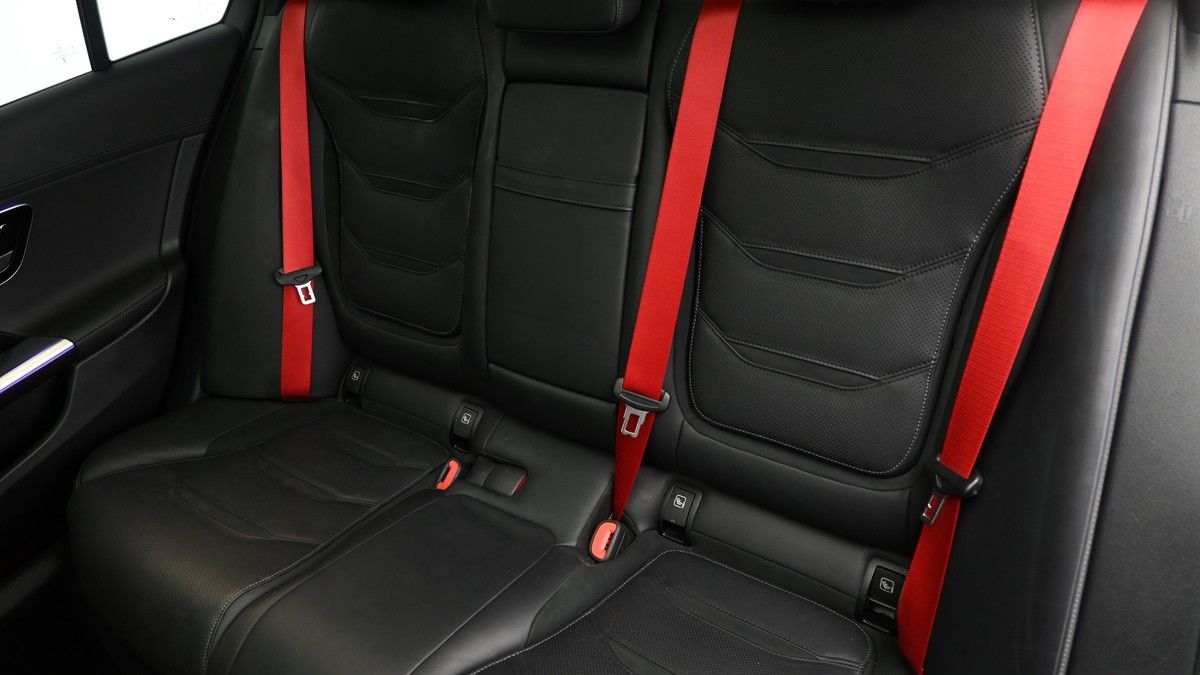 Mercedes-Benz C Class Image 5