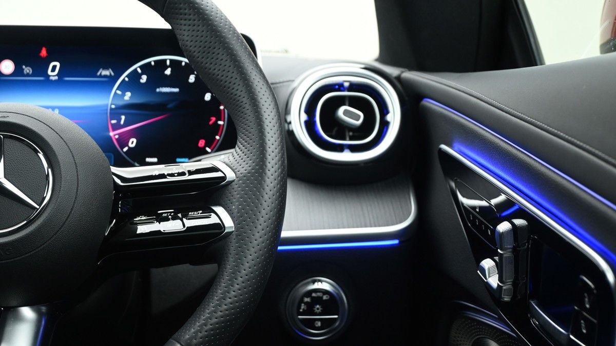 Mercedes-Benz CLE Image 16
