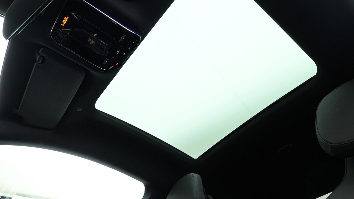 Mercedes-Benz CLE Image 2