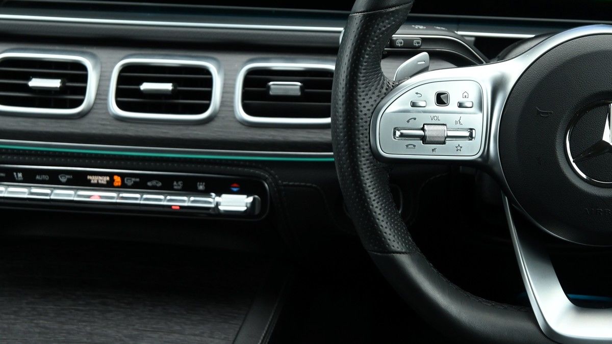 Mercedes-Benz GLE Image 15