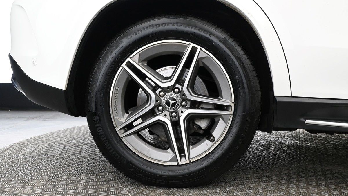 Mercedes-Benz GLE Image 9