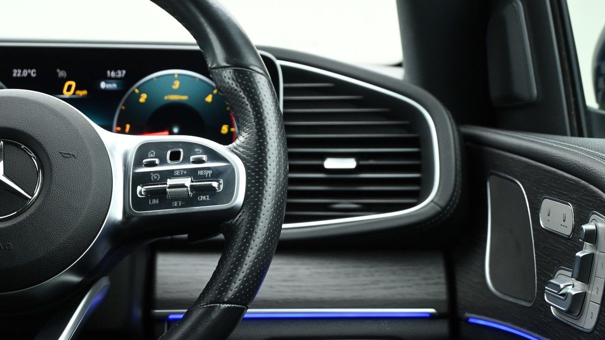 Mercedes-Benz GLE Image 15