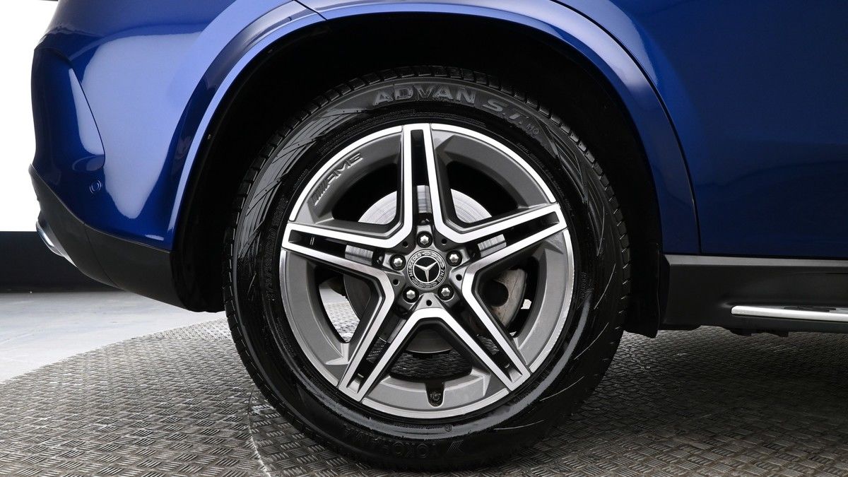 Mercedes-Benz GLE Image 8