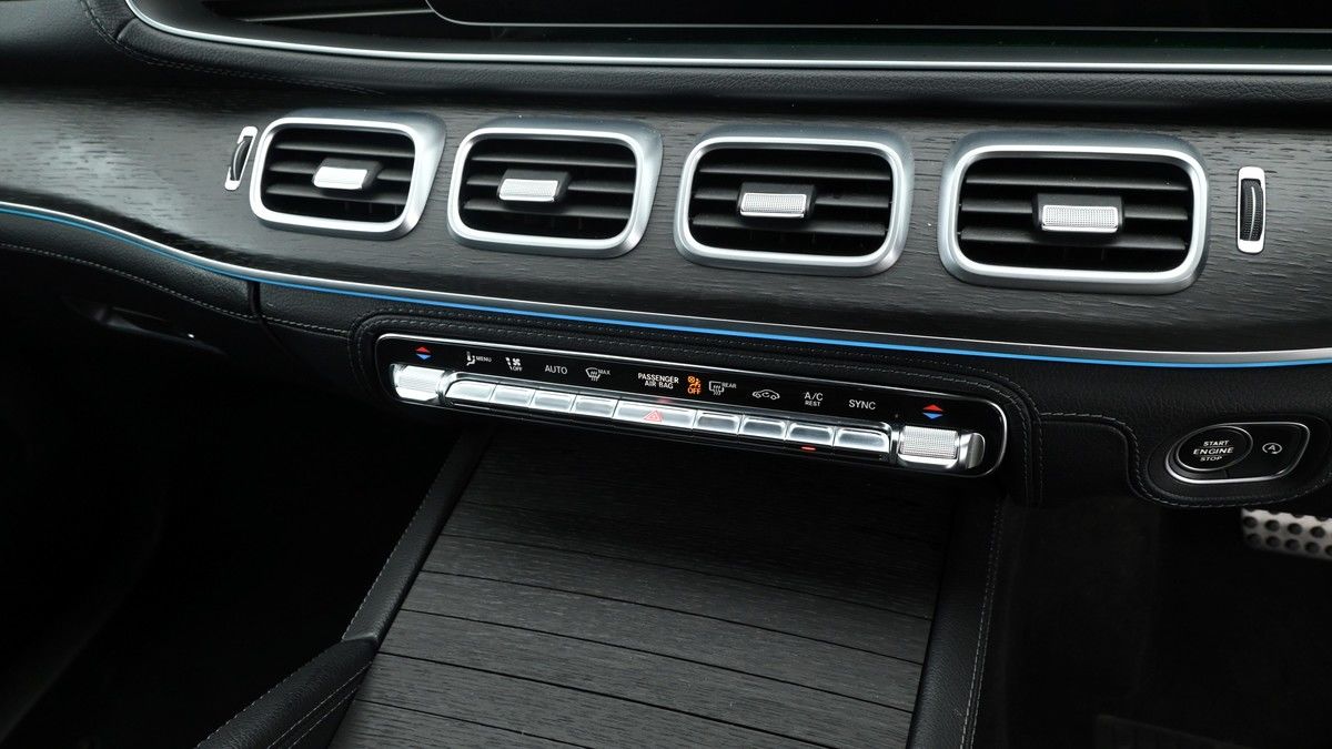 Mercedes-Benz GLE Image 12
