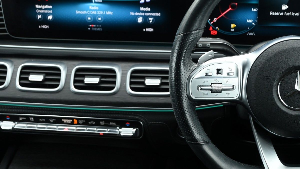 Mercedes-Benz GLE Image 15