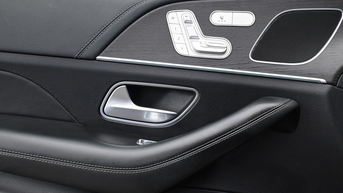 Mercedes-Benz GLE Image 13