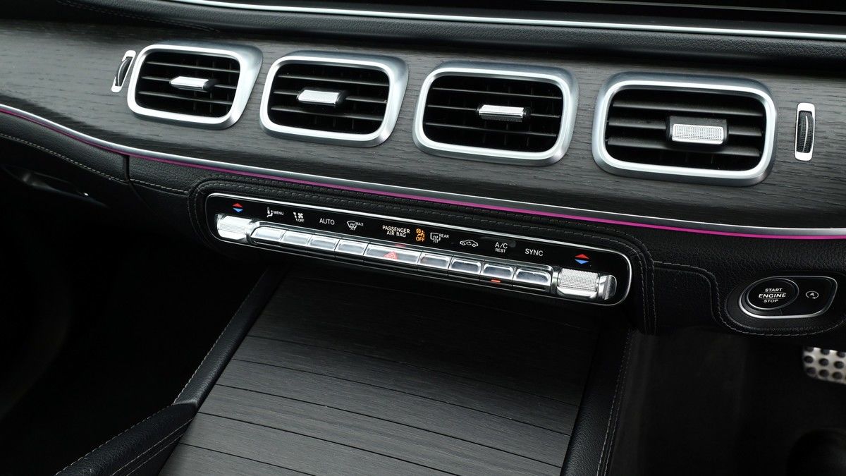 Mercedes-Benz GLE Image 12