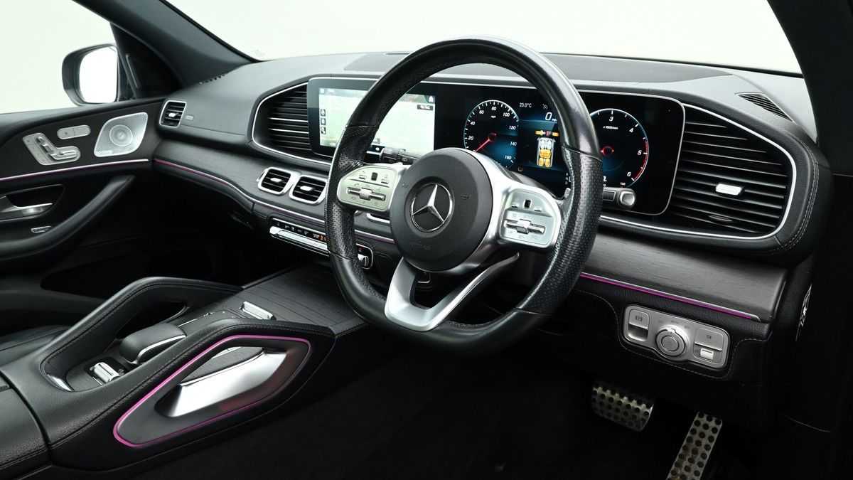 Mercedes-Benz GLE Image 3