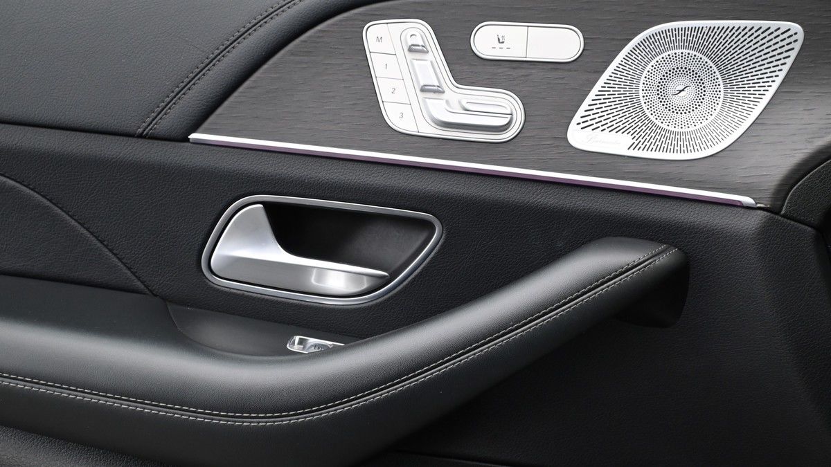 Mercedes-Benz GLE Image 13