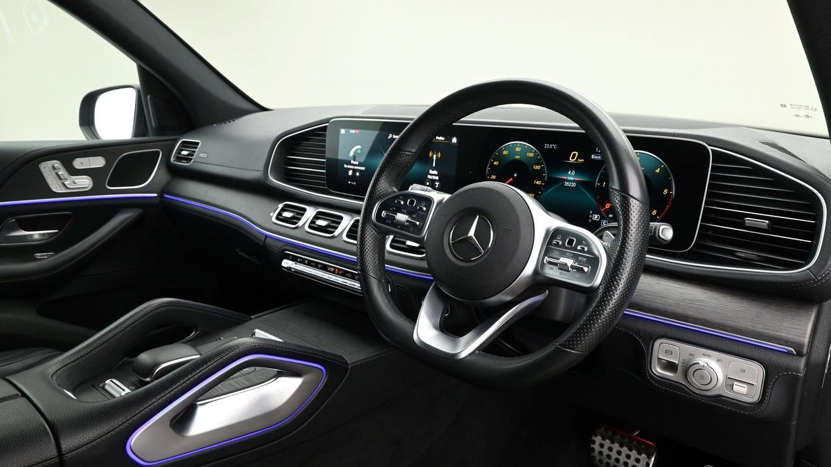 Mercedes-Benz GLE Image 3