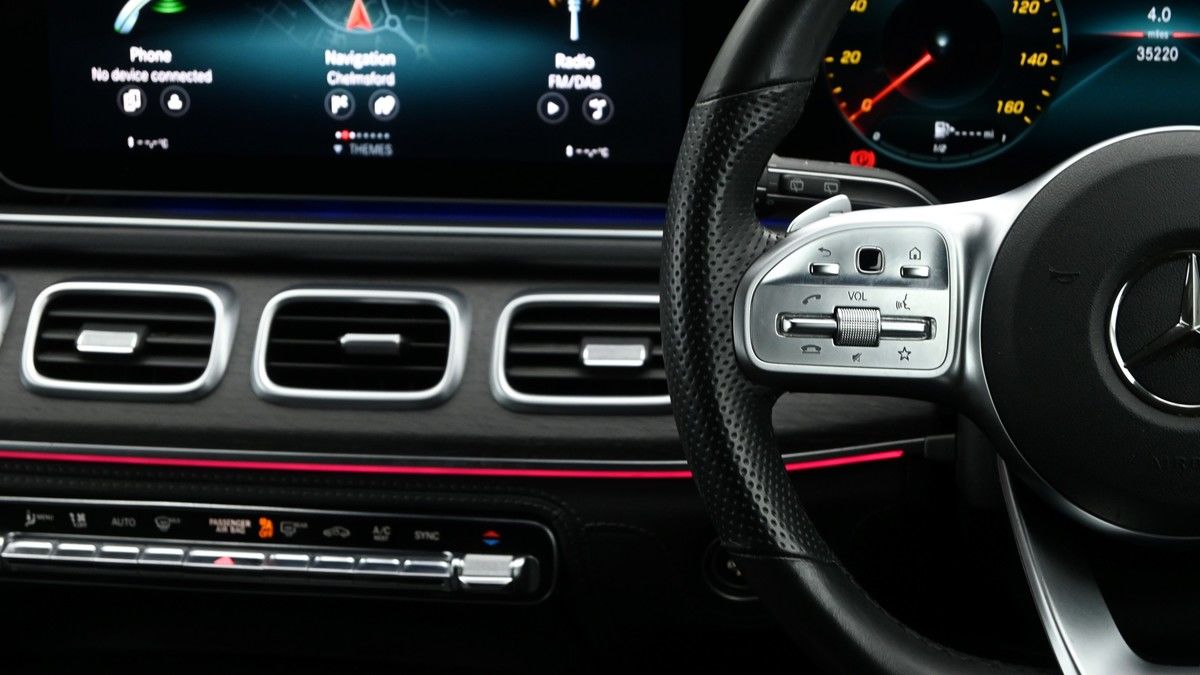 Mercedes-Benz GLE Image 15