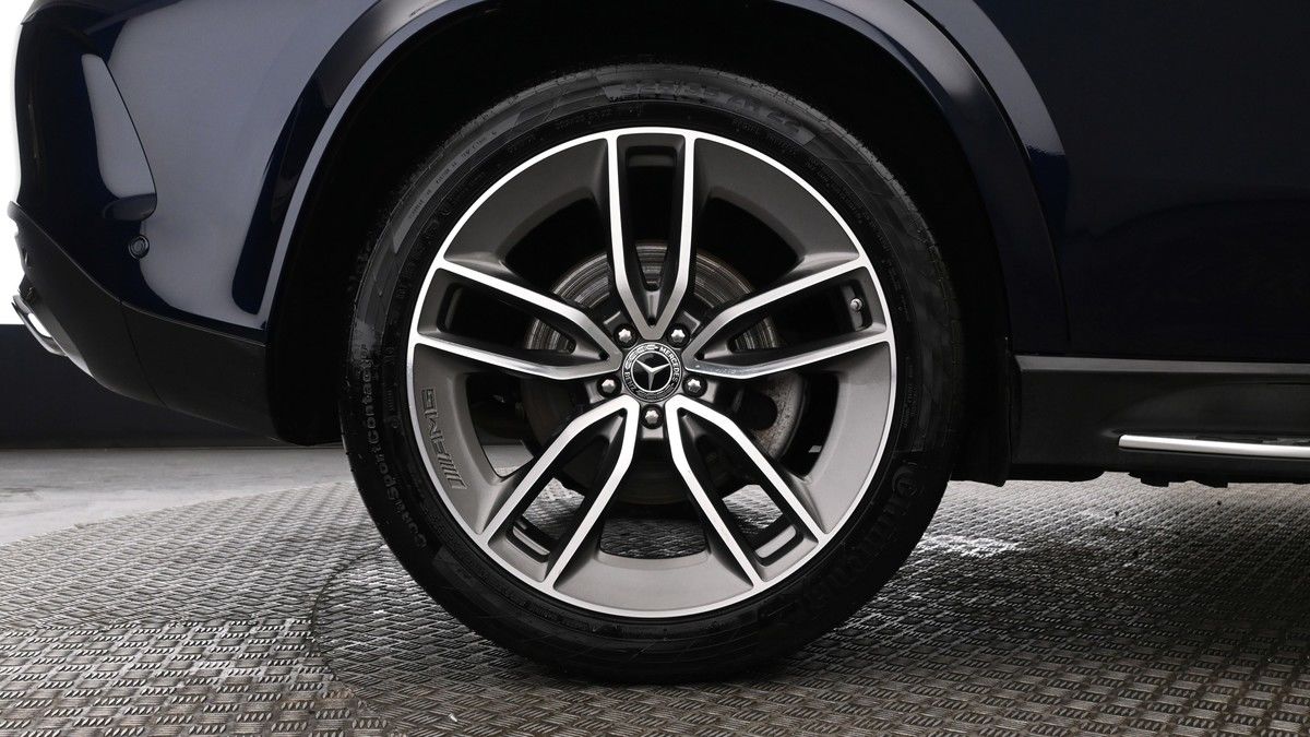 Mercedes-Benz GLE Image 9