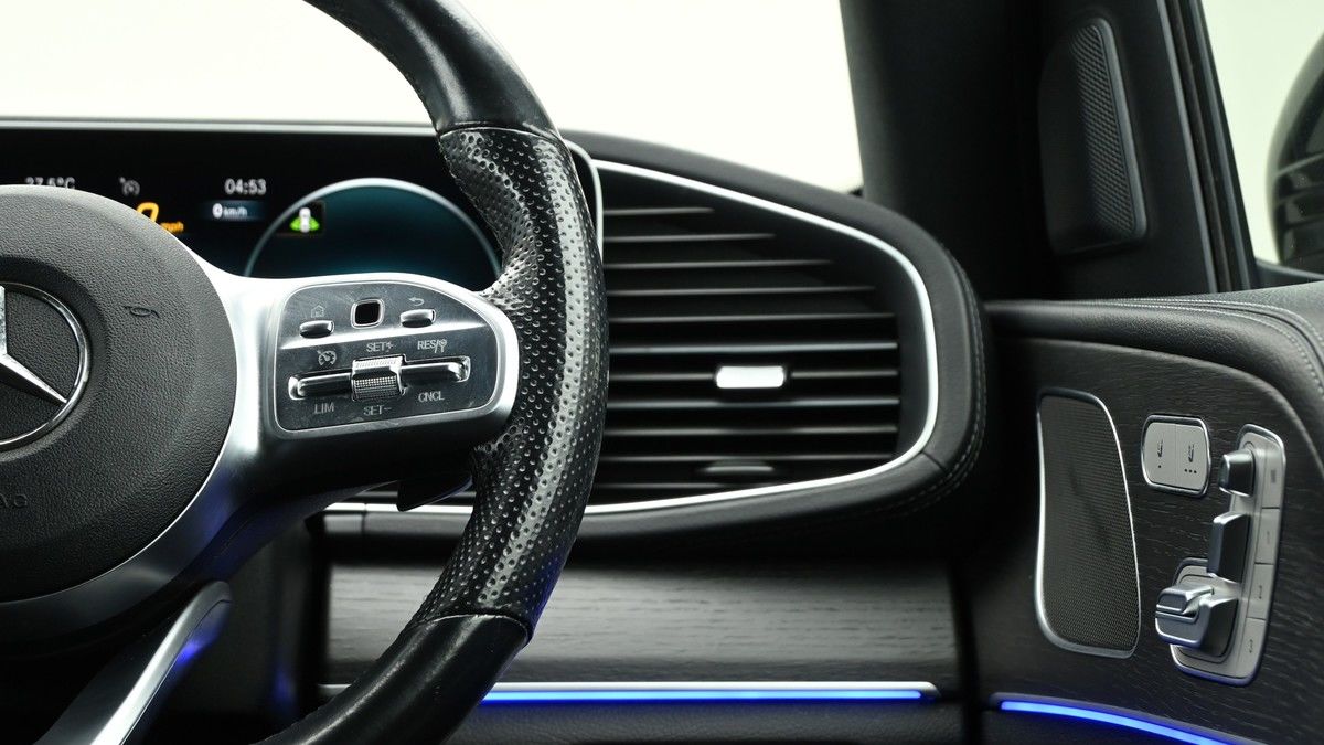 Mercedes-Benz GLE Image 15