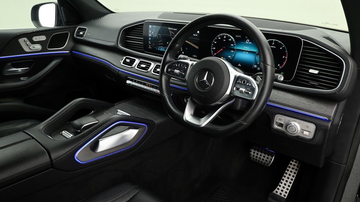 Mercedes-Benz GLE Image 2