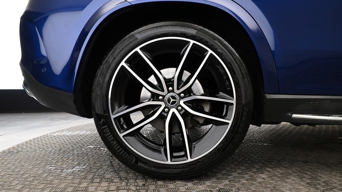 Mercedes-Benz GLE Image 9