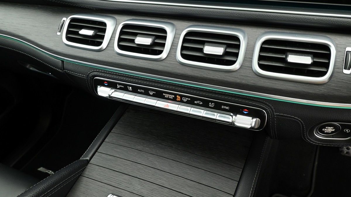 Mercedes-Benz GLE Image 12
