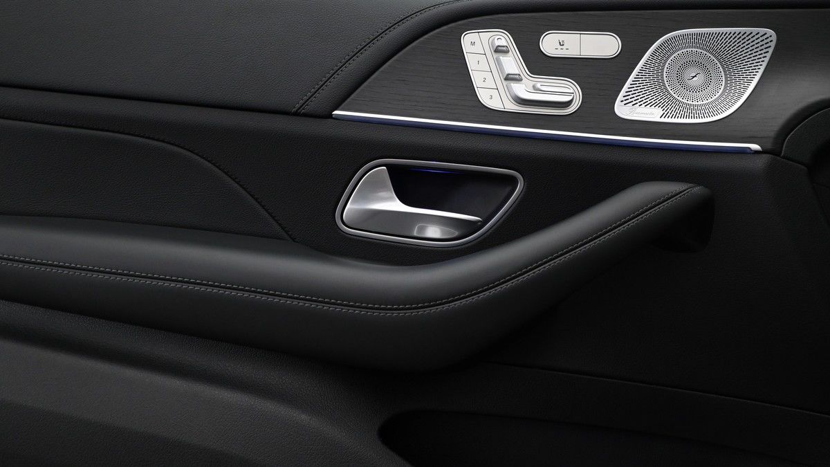 Mercedes-Benz GLE Image 13