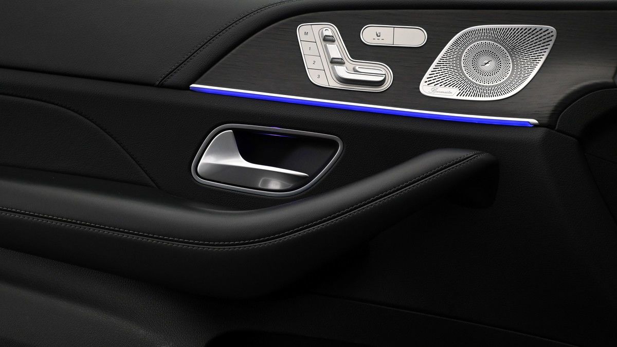 Mercedes-Benz GLE Image 13