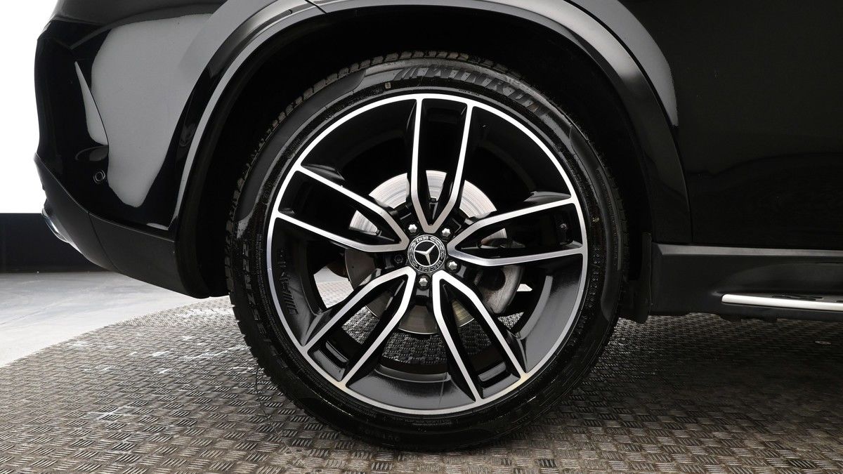 Mercedes-Benz GLE Image 9