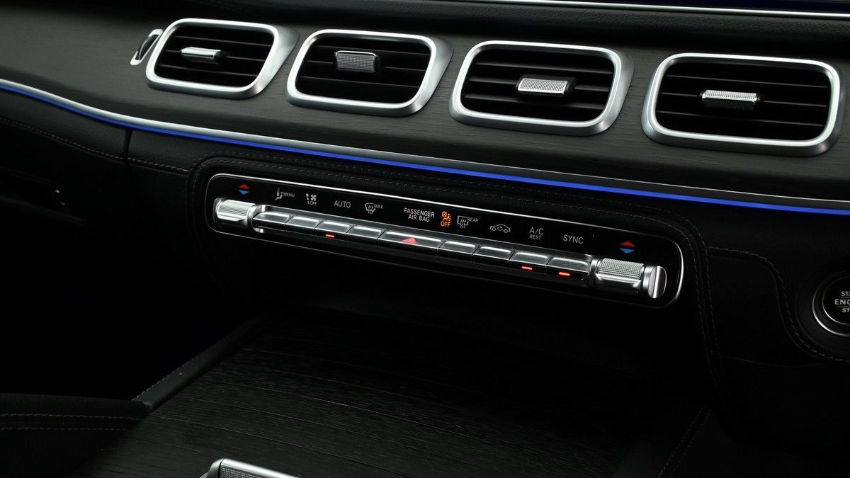 Mercedes-Benz GLE Image 11