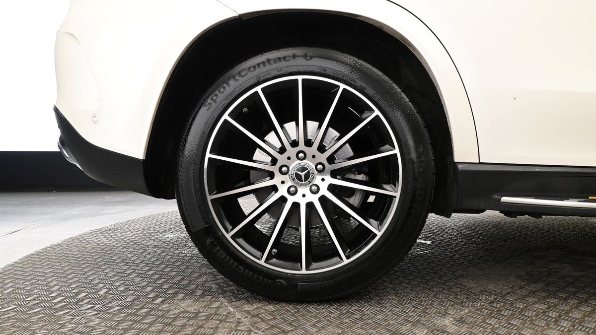 Mercedes-Benz GLE Image 8