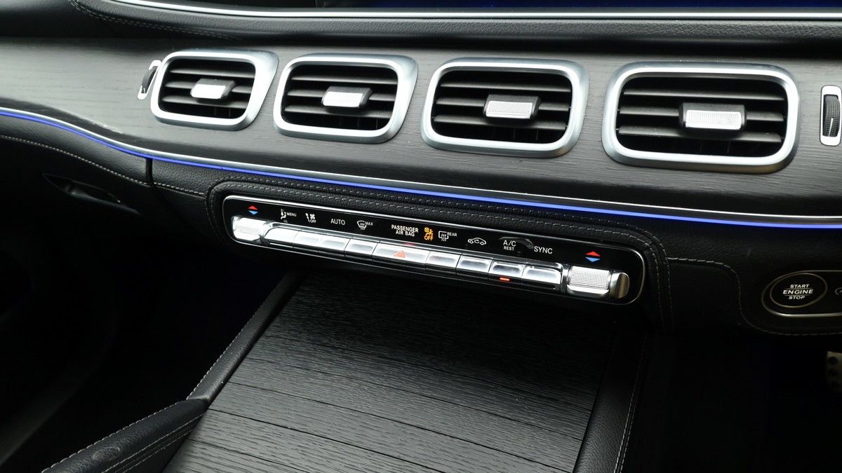 Mercedes-Benz GLE Image 12